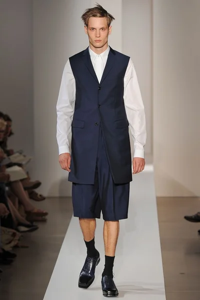 Look 5